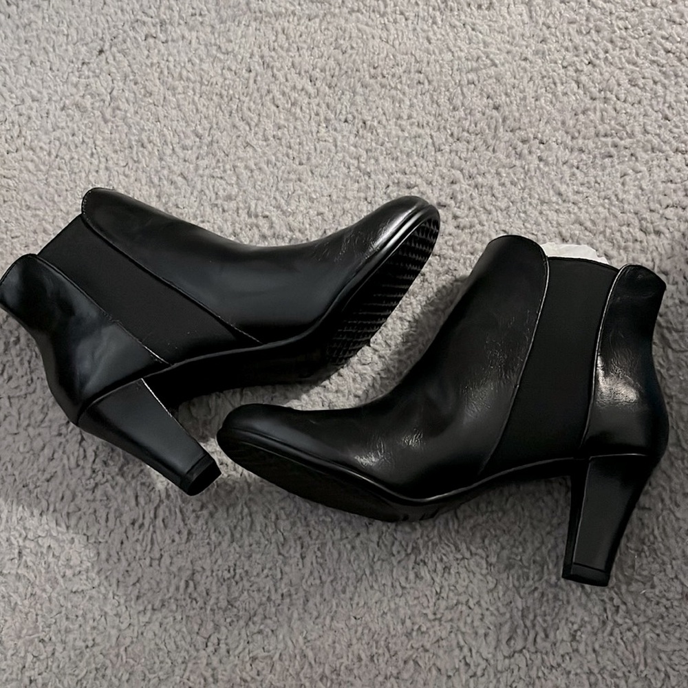 *Brand New* A2 by Aerosoles - Women’s Size 10